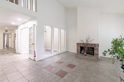 9226 Westwood Village Drive #13, Houston, TX 77036 - Photo 5
