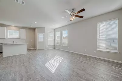 206 Colonnade Reflection Drive, Crosby, TX 77532 - Photo 7