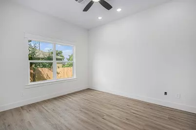4825 Pederson Street #A and B, Houston, TX 77033 - Photo 7
