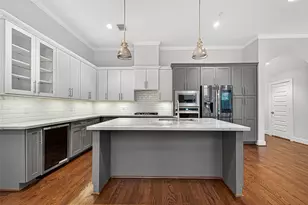 11012 Ave Malkenu Ave, Houston, TX 77043 - Photo 25