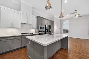 11012 Ave Malkenu Ave, Houston, TX 77043 - Photo 17