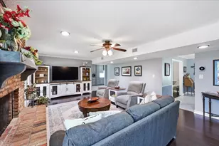 3212 Timberlane Cir, Orange, TX 77632 - Photo 9