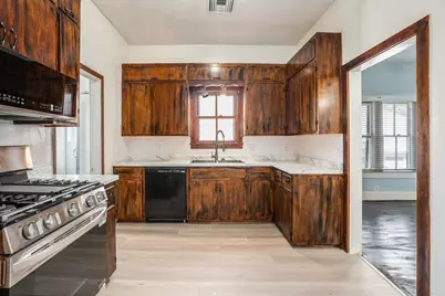 3309 Ursuline N, Galveston, TX 77550 - Photo 5