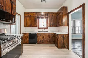 3309 Ursuline N, Galveston, TX 77550 - Photo 5