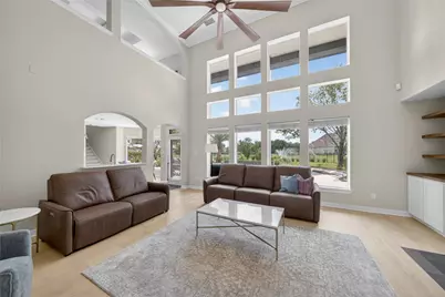 8826 Crown Jewel Drive, Richmond, TX 77469 - Photo 5