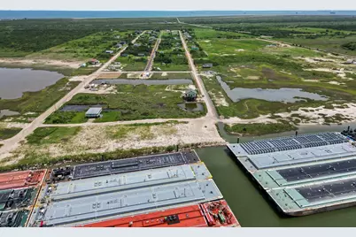 3301 Sailfish Drive, Port Bolivar, TX 77650 - Photo 13