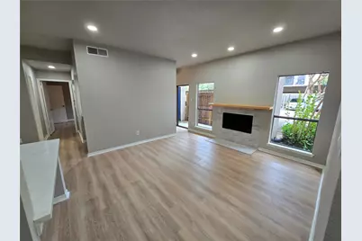 1818 Augusta Drive #15, Houston, TX 77057 - Photo 9
