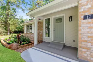 12 Edgewood Forest Ct, The Woodlands, TX 77381 - Photo 5