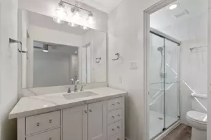 12 Edgewood Forest Ct, The Woodlands, TX 77381 - Photo 21