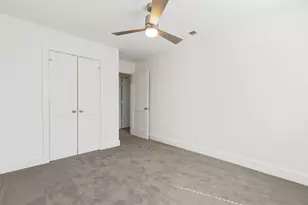 12 Edgewood Forest Ct, The Woodlands, TX 77381 - Photo 35