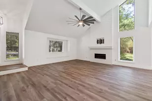 12 Edgewood Forest Ct, The Woodlands, TX 77381 - Photo 9