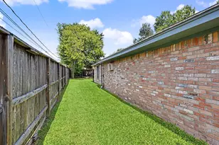 5403 Boots Rd, Houston, TX 77091 - Photo 23