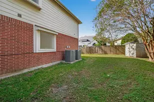 16315 April Ridge Dr, Houston, TX 77083 - Photo 41