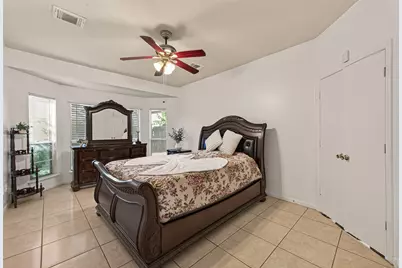 16315 April Ridge Drive, Houston, TX 77083 - Photo 37