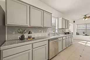 16315 April Ridge Dr, Houston, TX 77083 - Photo 13