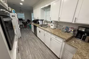 17850 Nonie Ln, Lumberton, TX 77657 - Photo 5