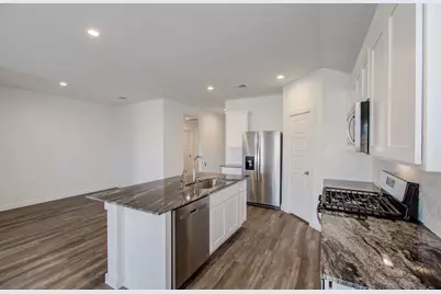 8922 Colicroot Drive, Rosharon, TX 77583 - Photo 15
