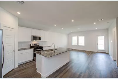 8922 Colicroot Drive, Rosharon, TX 77583 - Photo 11