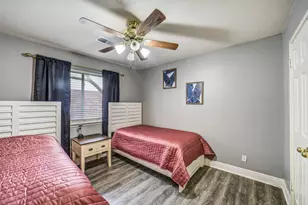 11610 Oak Lake Park Dr, Sugar Land, TX 77498 - Photo 33