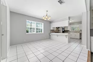 18 Panorama Dr, Conroe, TX 77304 - Photo 7