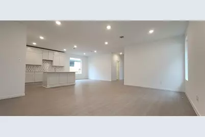 1066 Blue Stone Drive, Beasley, TX 77417 - Photo 5