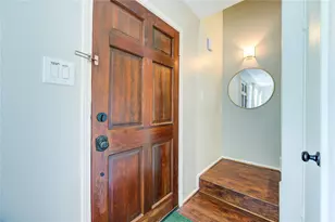 939 Wax Myrtle Ln, Houston, TX 77079 - Photo 9