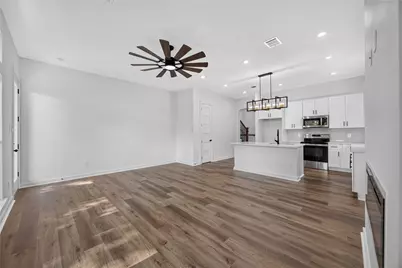 8215 Gladstone Street #B, Houston, TX 77051 - Photo 7