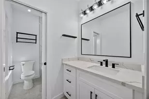 8215 Gladstone St, Houston, TX 77051 - Photo 25