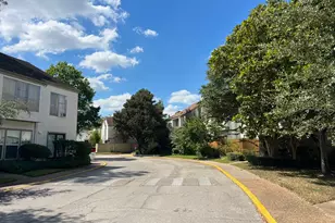 2100 Tanglewilde St, Houston, TX 77063 - Photo 5