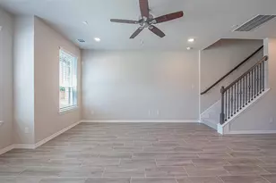 8040 Scanlan Trl, Missouri City, TX 77459 - Photo 5