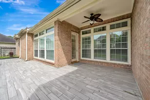 15511 Turtle Oak Ct, Houston, TX 77059 - Photo 5