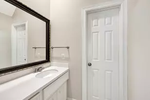 15511 Turtle Oak Ct, Houston, TX 77059 - Photo 47