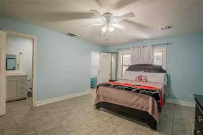5611 Long Creek Lane, Houston, TX 77088 - Photo 11