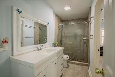5611 Long Creek Lane, Houston, TX 77088 - Photo 13