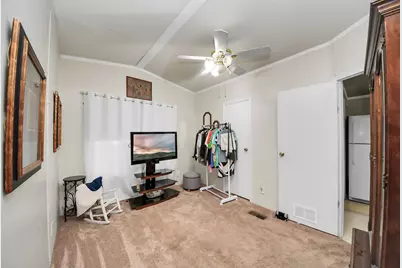 204 Edith Street, Highlands, TX 77562 - Photo 11