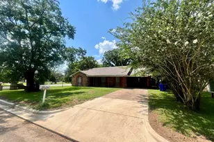 100 Village Way, Crockett, TX 75835 - Photo 3
