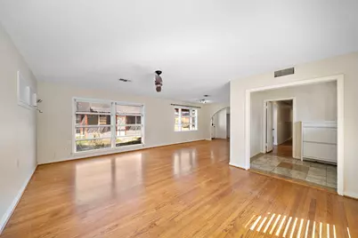 215 Fairbanks Street, Houston, TX 77009 - Photo 5