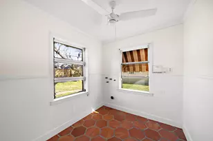 215 Fairbanks St, Houston, TX 77009 - Photo 17