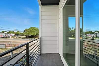 7729 Hammerly Boulevard, Houston, TX 77055 - Photo 9