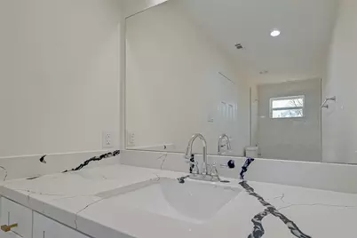 7339 Krueger Road #A, Houston, TX 77033 - Photo 33