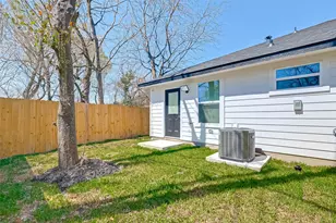 7339 Krueger Rd, Houston, TX 77033 - Photo 43