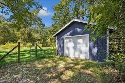 184 Hall Drive S, Montgomery, TX 77316 - Photo 5