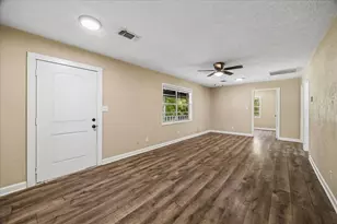 184 Hall Dr S, Montgomery, TX 77316 - Photo 7