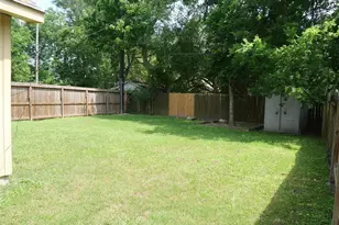 6603 Schambray St, Houston, TX 77085 - Photo 9
