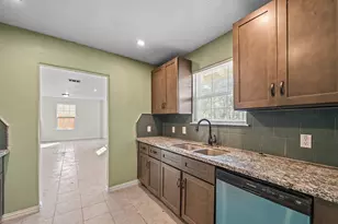 6911 Sherwood Dr, Houston, TX 77021 - Photo 9