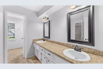 2022 Grove Lake Drive, Houston, TX 77339 - Photo 41