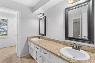 2022 Grove Lake Dr, Houston, TX 77339 - Photo 41