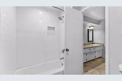 2022 Grove Lake Drive, Houston, TX 77339 - Photo 15