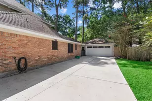 2022 Grove Lake Dr, Houston, TX 77339 - Photo 3