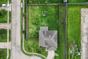 356 Century Oaks Ln, La Marque, TX 77568 - Photo 33